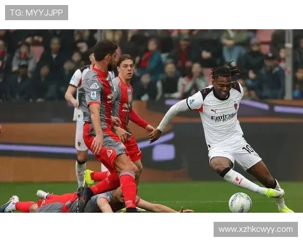 城南足球俱乐部迎战FC首尔争夺联赛关键三分的激烈对决